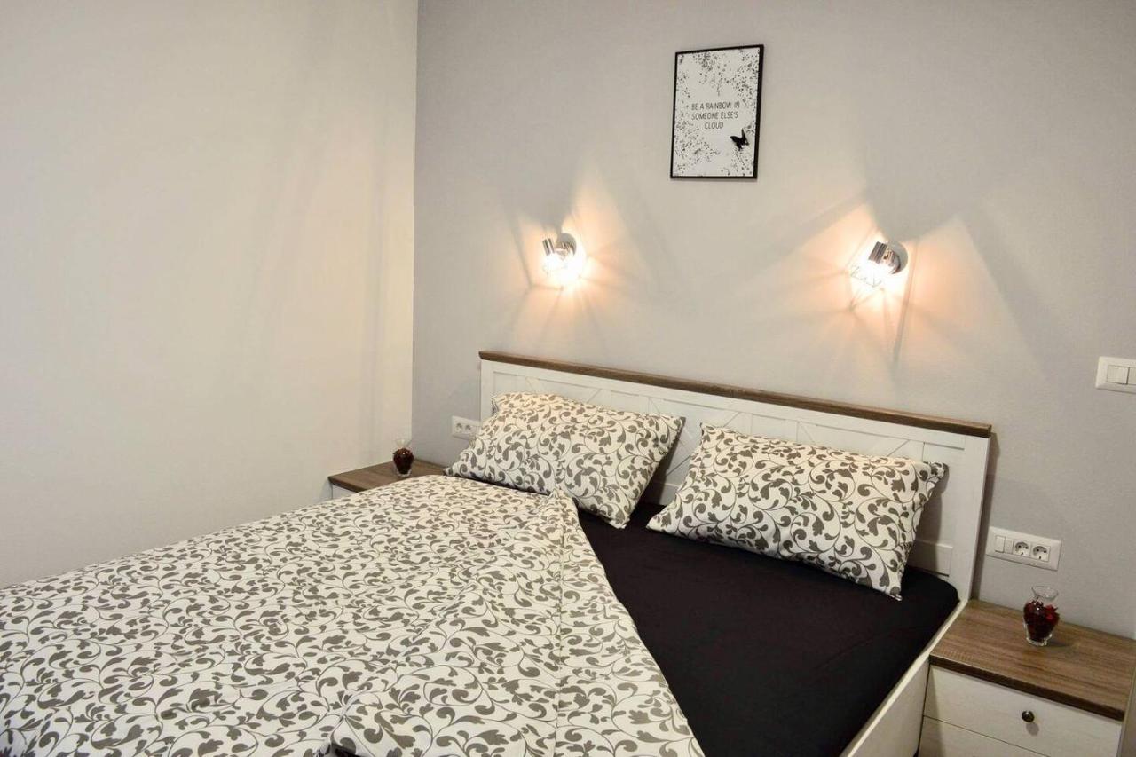 Old Town Apartment Popovic Vrsar Exterior photo